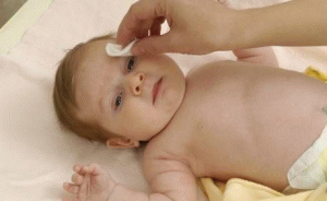pasgeboren baby huidverzorging