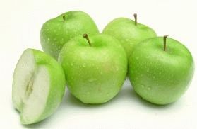 grüne Äpfel während des Stillens
