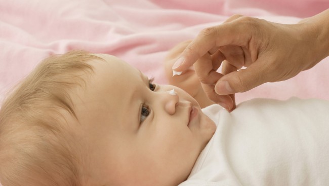 hvordan du velger baby krem ​​for nyfødte