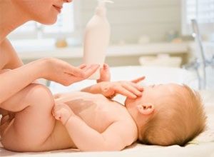 złuszczanie się skóry u noworodków