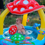 дјеца-напухавање-базен-са кровом-за-врло малу дјецу