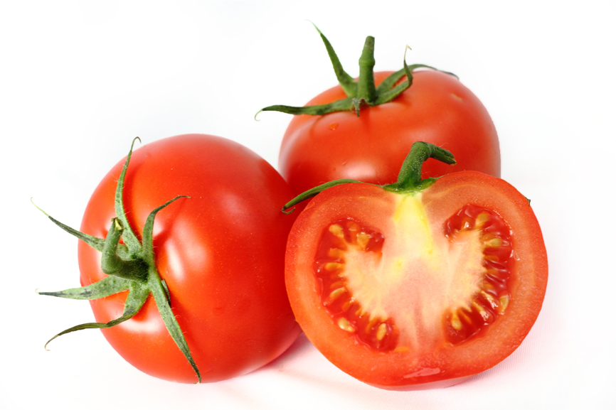 kogda-vvodit`-v-prikorm-pomidory`
