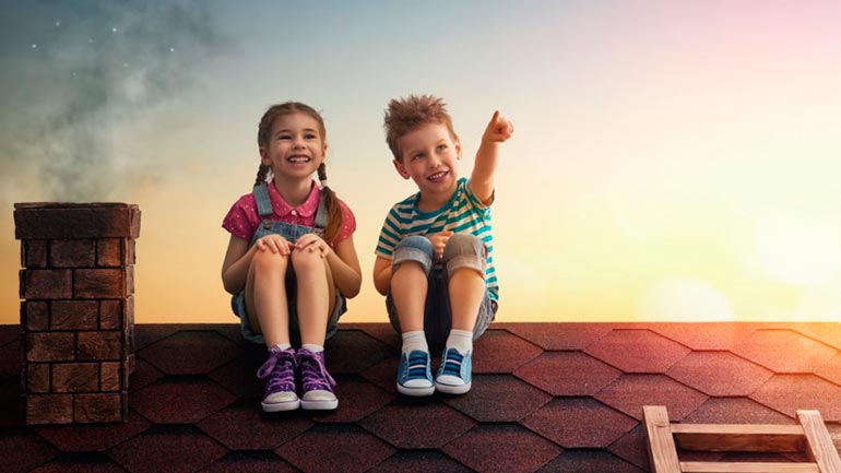 kanak-kanak di atas bumbung